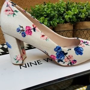 REPOSH Nine West Off-White/Floral Shoes